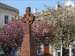 The War Memorial in Parliament Street - Ramsey - (23/4/05)