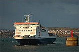 Big Ben enters Douglas Harbour - (16/3/06)